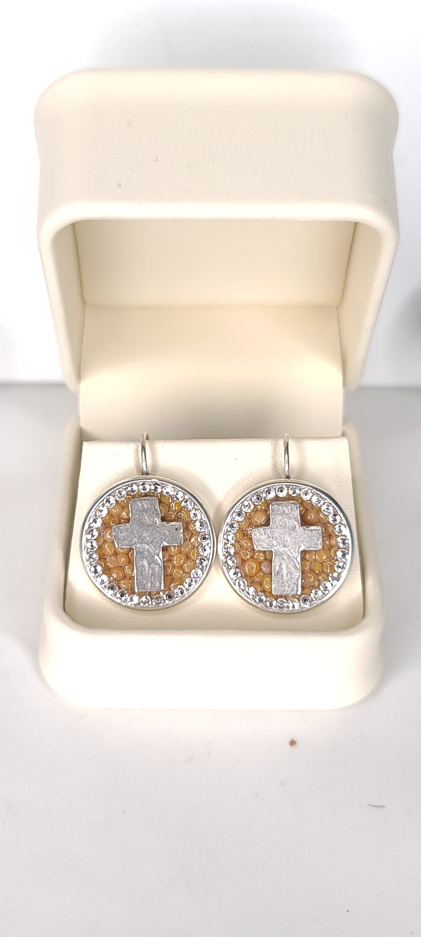 "Abide Silver" Silver Cross Round Earrings