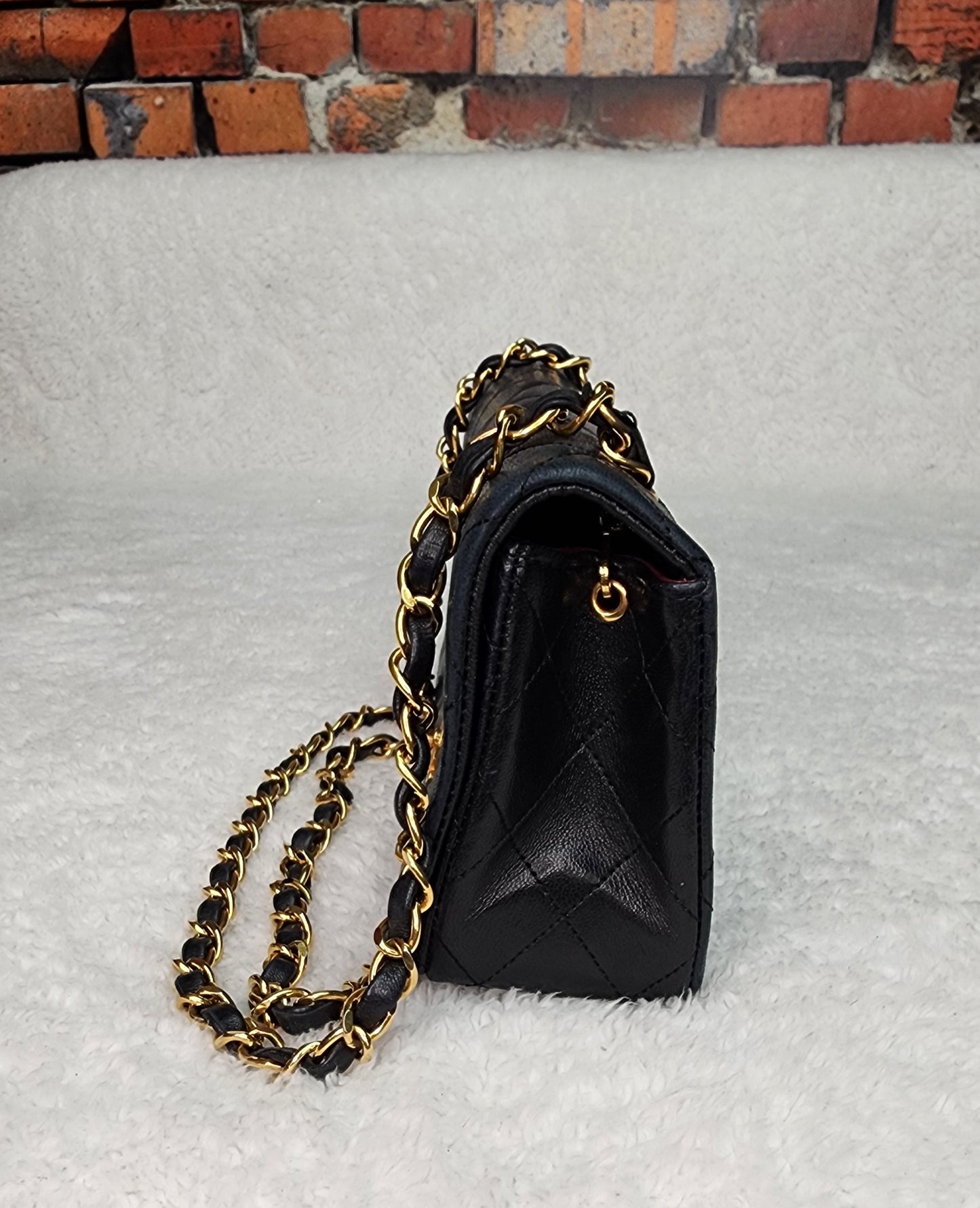 Pre-Loved Chanel Lambskin Quilted Small Single Flap Bag Black