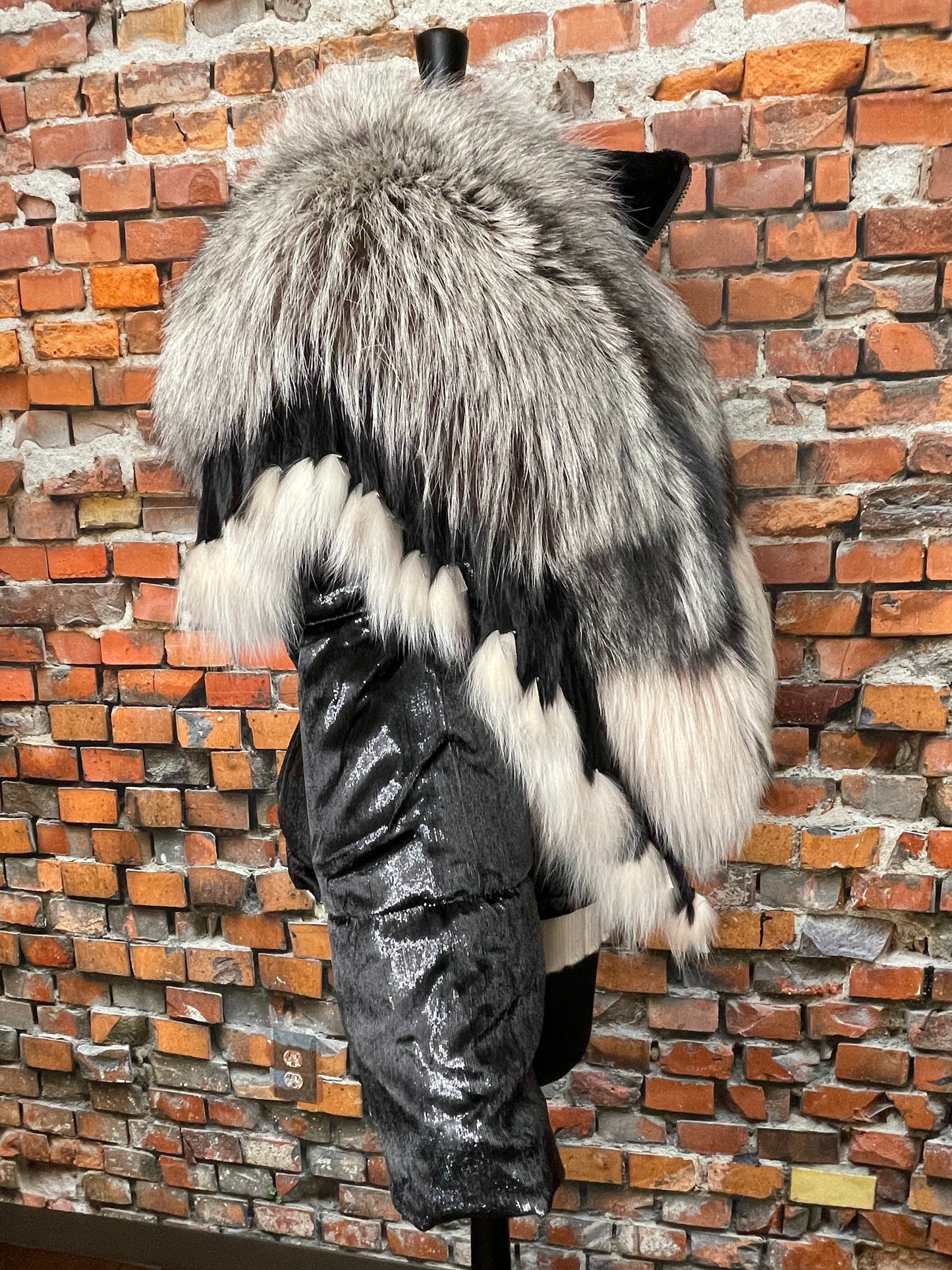 Oversized Beige Silver Fox Collar w/Fringe